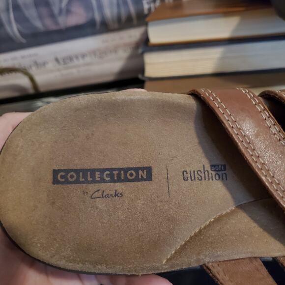 Clarks Collections Sandals Soft Cushion 3 Strap Adjustable Slide On US W12 - Picture 5 of 9